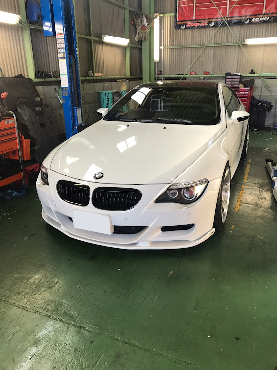 M6のBMW E63 M6・修理・洗車・インジェクター・エンジンオイル交換に関するカスタム事例の投稿画像1枚目