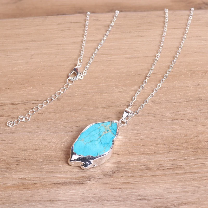 Gepersonaliseerde Ketting met Keizerden Hanger Een Uniek Geschenk Elegante Sieraden Graveer Je Naam of Initialen voor een Persoonlijk Tintje