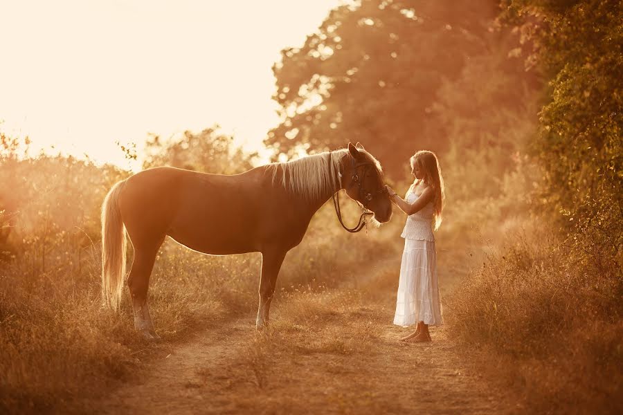 Wedding photographer Olga Kochetova (okochetova). Photo of 12 April 2016