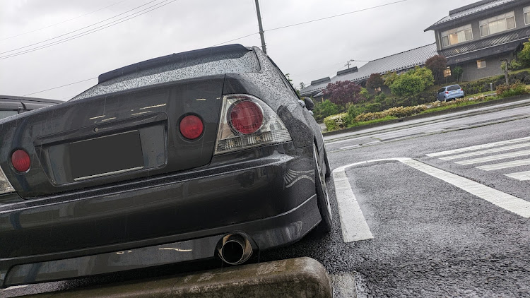 アルテッツァの車検に向けて・マフラー・アルテッツァ・SXE10に関するカスタム事例の投稿画像1枚目