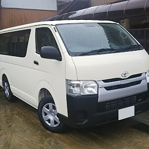 ハイエースバン GDH206V