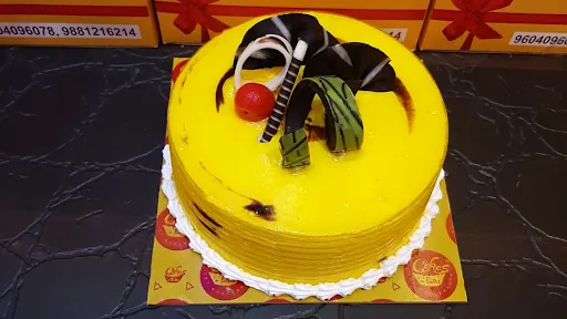 Fresh Pineapple Cake [500 Grams]