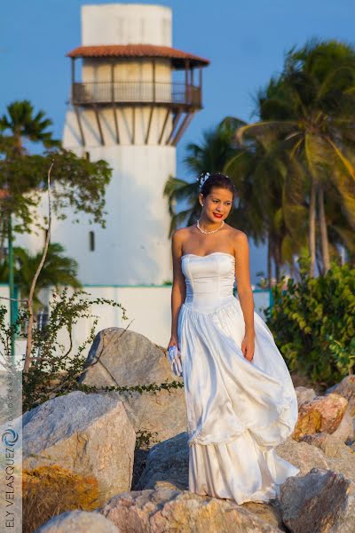 Fotografo di matrimoni Ely Velasquez (elyv). Foto del 28 gennaio 2018