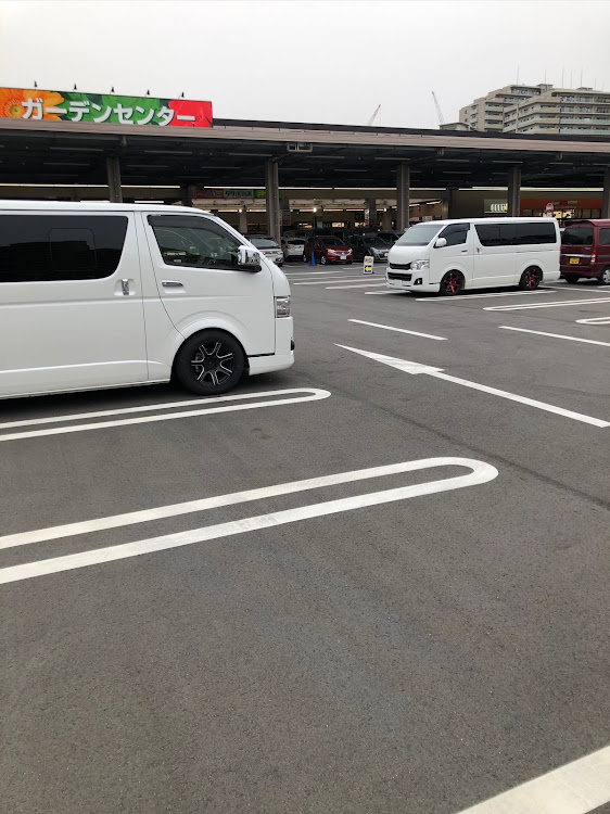 ハイエースバンのゴールデンウィーク・ドライブ・洗車・ハイエース6型に関するカスタム事例の投稿画像1枚目