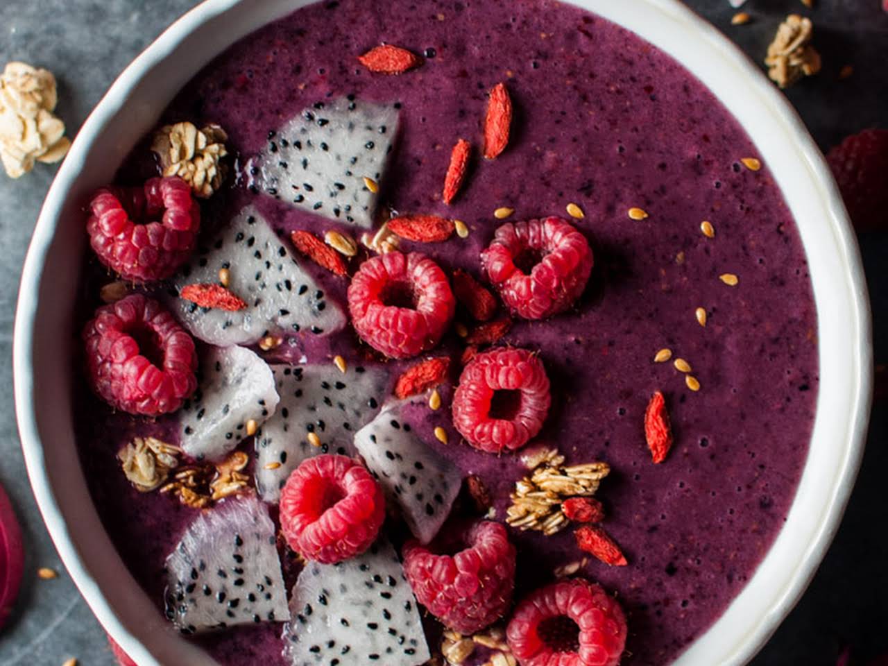 Acai Smoothie Bowl (Vegan and Gluten Free) - Lexi's Clean Kitchen