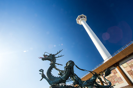 Yongdusan Dragon Statue