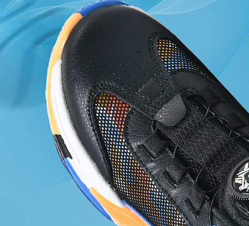 Title 7, High-top basketball sneakers with automatic rot...