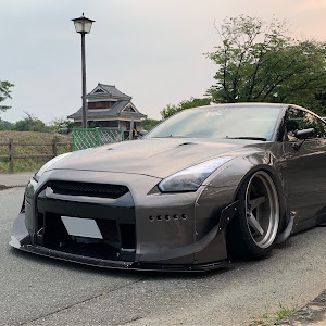 NISSAN GT-R