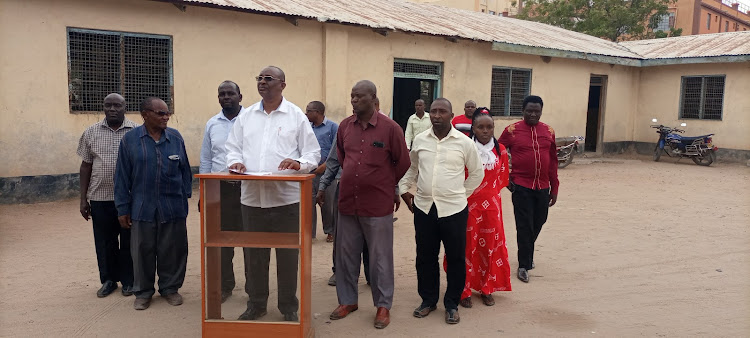 Rev Jopseph Muasya addresses the press in Garissa flanked by his colleagues on September 8, 2022.