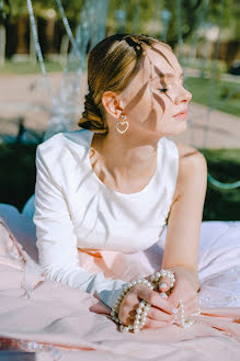 Wedding photographer Yuliya Nechepurenko (misteria). Photo of 2 December 2023