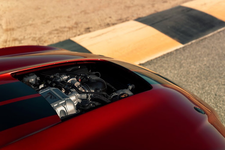 マスタング クーペのシェルビーGT500に関するカスタム事例の投稿画像4枚目