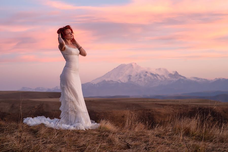 Wedding photographer Vadim Korkin-Alaberdov (korkinalaberdov). Photo of 17 November 2020