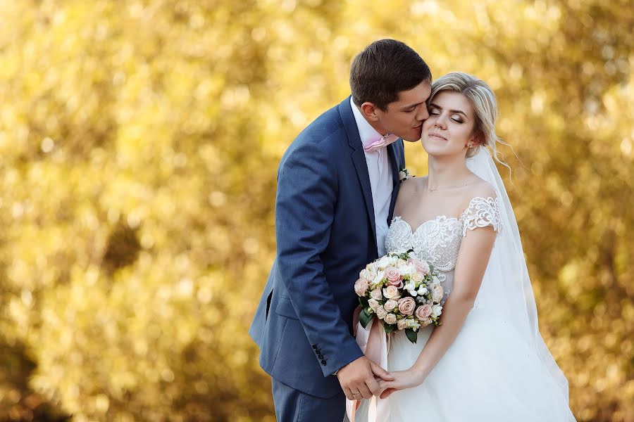 Fotógrafo de casamento Dmitriy Surkov (surkov). Foto de 29 de janeiro 2019