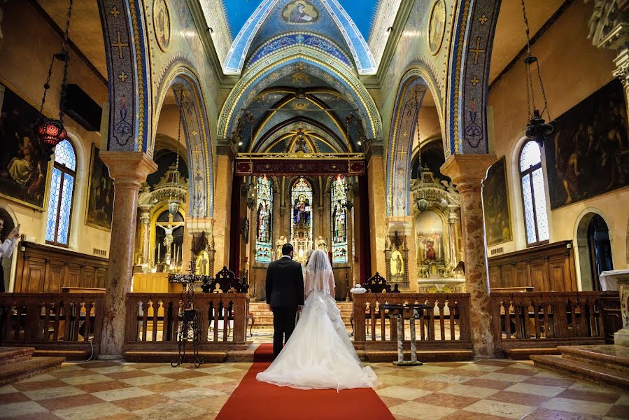 Fotógrafo de casamento Kseniya Sannikova (fotografa). Foto de 7 de janeiro 2017