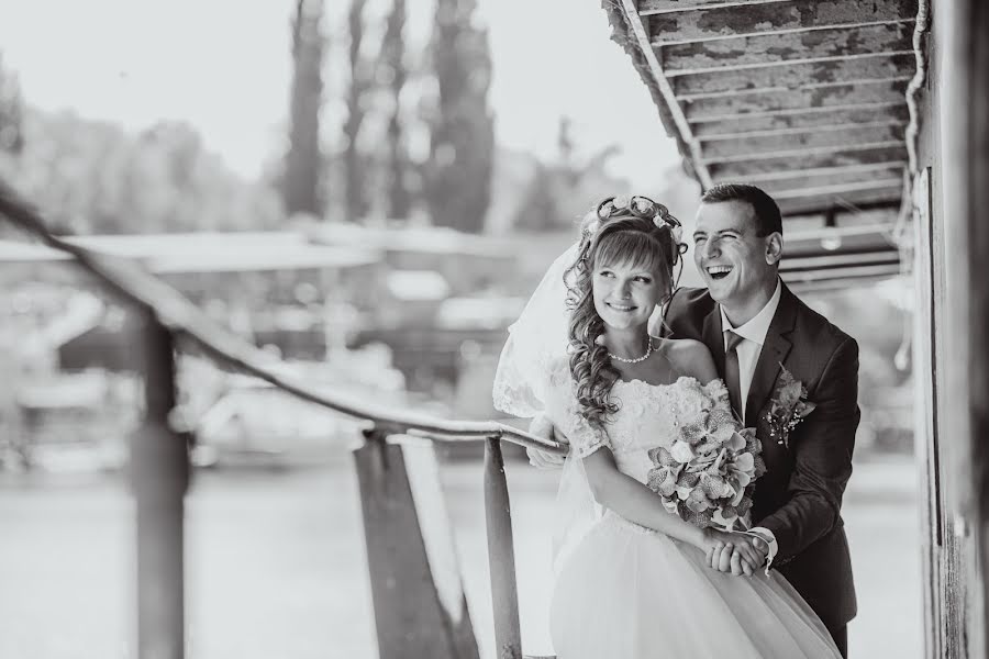 Wedding photographer Mikhail Bobryshov (svetlyi). Photo of 16 April 2015