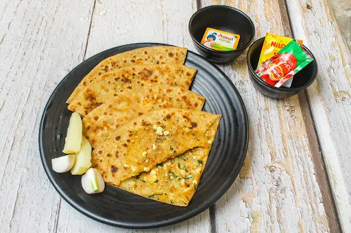 Aloo Pyaz Paratha