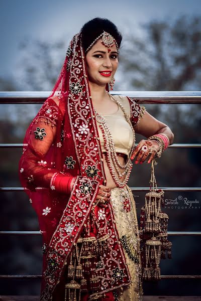Fotografo di matrimoni Rayudu Clickz (rayuduclickz). Foto del 10 dicembre 2020