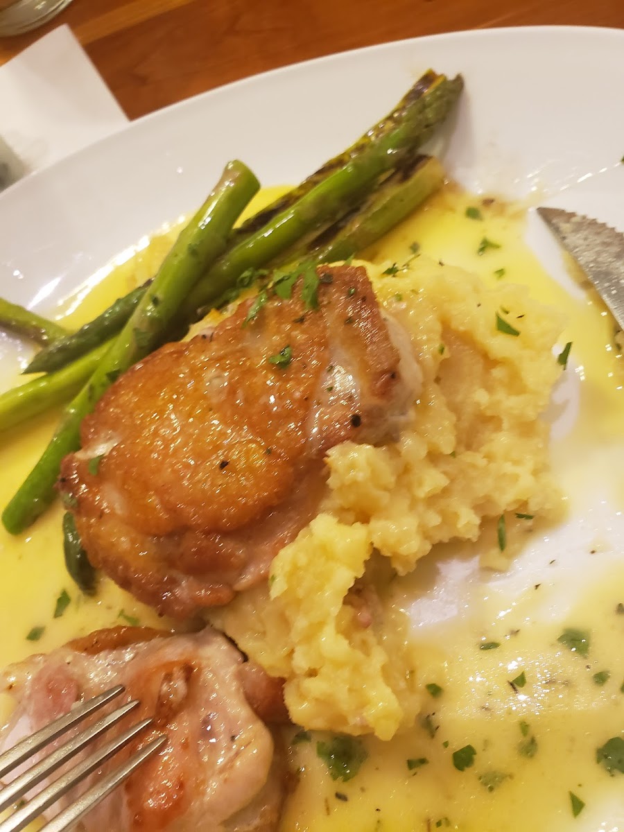 Chicken, Mashed Potatoes & Asparagus