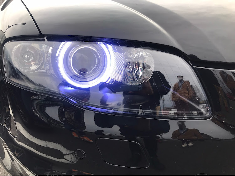 RS4 アバントの天城越えしてみようツーリング・多分世界でRS4率が一番高い日でした・天気悪くてもみんなの笑顔で癒されます・帰りの新東名は別のメルセデスが遊んでくれました・みんないい人たちで助かりますに関するカスタム事例の投稿画像6枚目