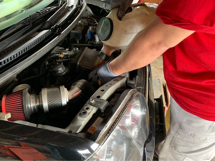 ムーヴカスタムの車高調整・五次元ミンクスマフラー・DIYに関するカスタム事例の投稿画像1枚目