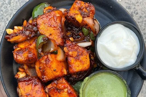 Chilli Paneer [8 Pieces]