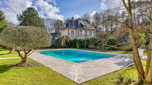 Villa with pool and terrace 1