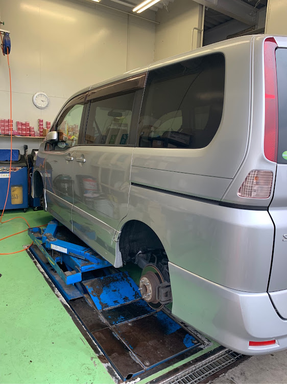 セレナの車検準備・C25セレナに関するカスタム事例の投稿画像1枚目