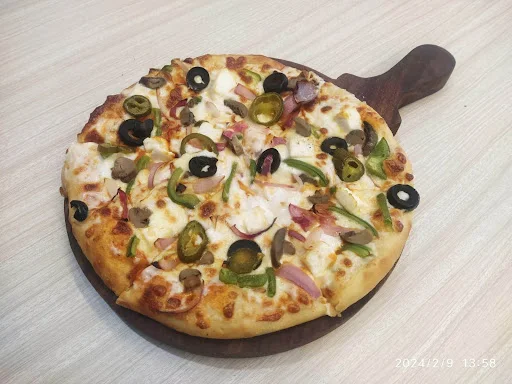 Veggie Supreme Pizza With Cheese