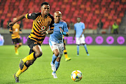 Siyabonga Ngezana of Chiefs outpaces  Kurt Lentjies of Chippa United./BackpagePix