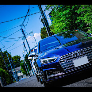 S5 クーペ B9