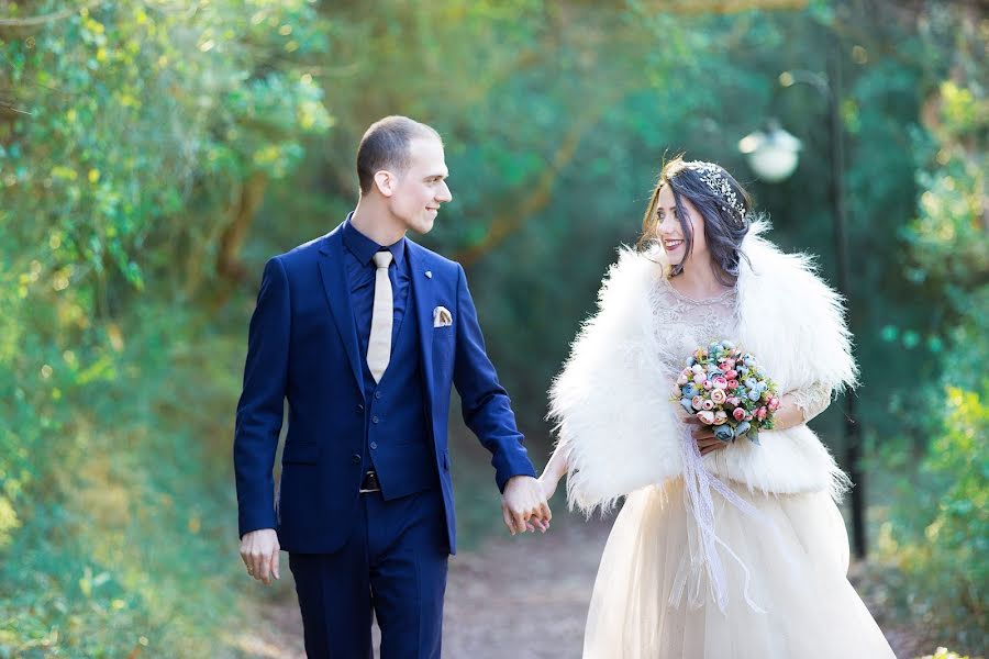 Fotografo di matrimoni Cansin Tomas (cansintomas). Foto del 11 luglio 2020