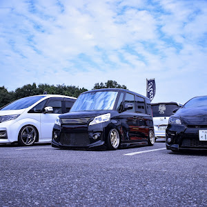 スペーシアカスタム MK32S