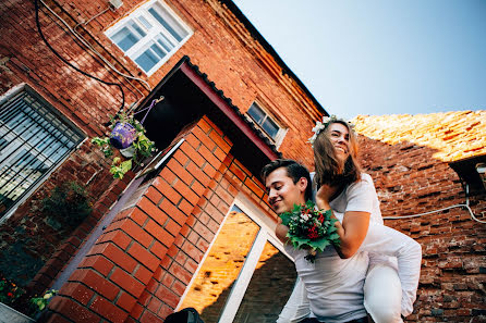 Fotografo di matrimoni Lena Kapucin (kapucin). Foto del 2 ottobre 2016