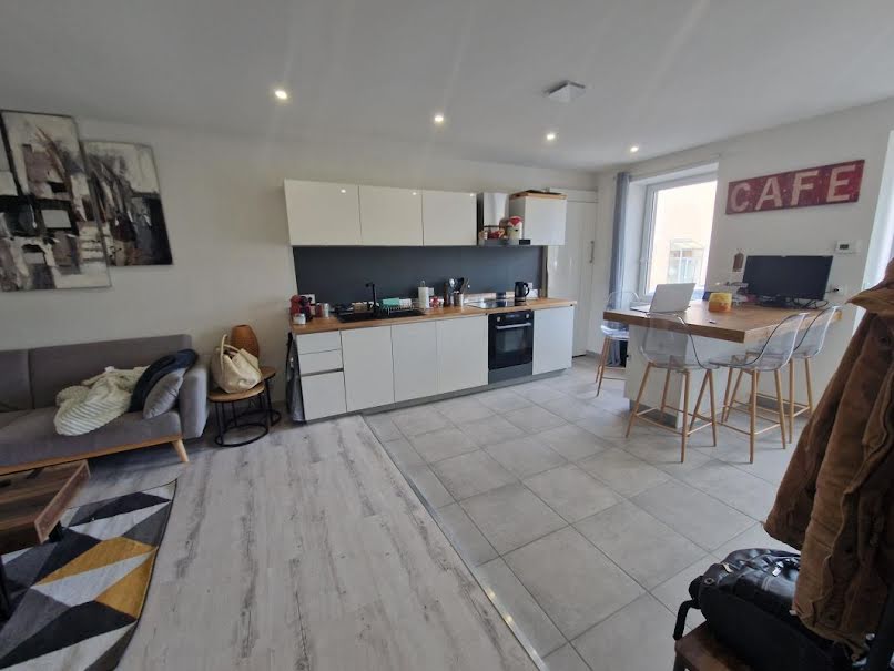 Location meublée appartement 3 pièces 59 m² à Montceau-les-Mines (71300), 695 €