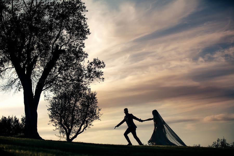 Fotógrafo de casamento Antonio Carneroli (antoniocarneroli). Foto de 10 de setembro 2019