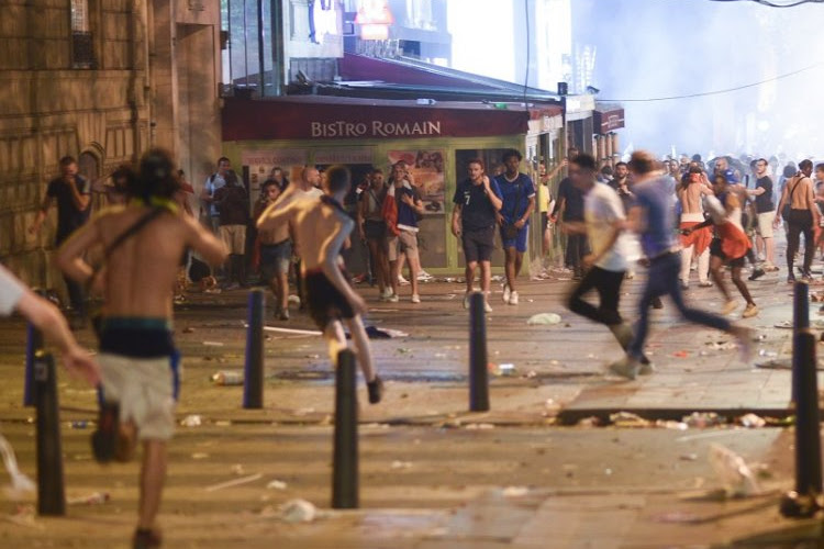 La fête après le sacre des Bleus au Mondial a dégénéré en France 