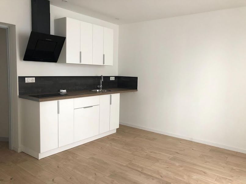 Location  appartement 2 pièces 28 m² à Limoges (87000), 410 €