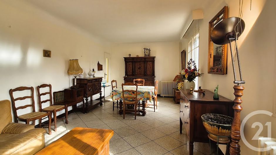 Vente villa 4 pièces 80.1 m² à Arles (13200), 256 000 €