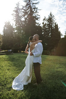 Hääkuvaaja Levani Kalmakhelidze (photographer). Kuva otettu 4. huhtikuuta