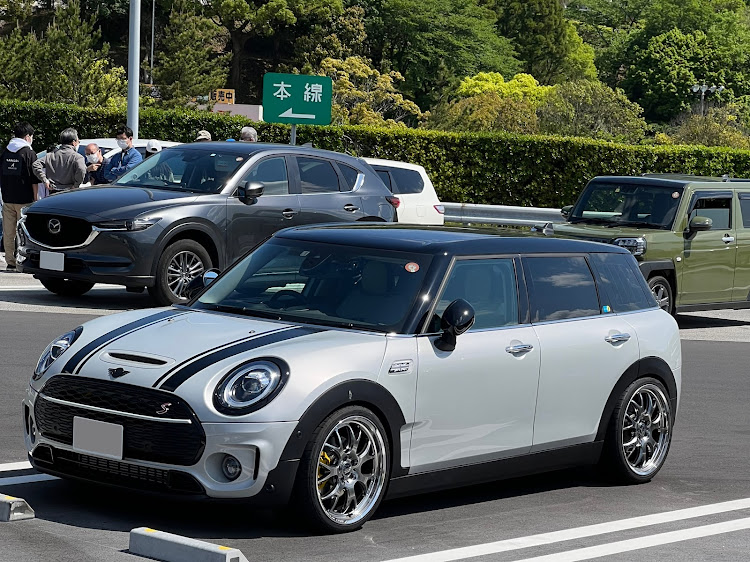 ミニ クラブマンのBMW MINI・F54・GW・ゴールデンウィーク・車高調整に関するカスタム事例の投稿画像1枚目