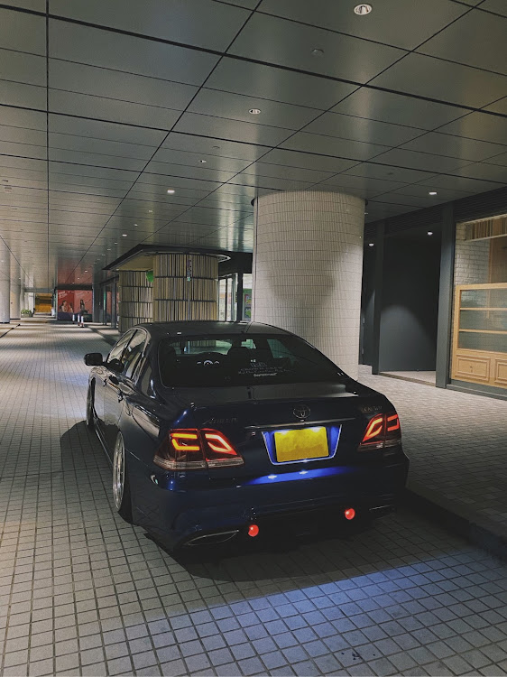 クラウンアスリートの18クラウン・香港・GRS18・180系・AIMGAIN 純VIP GTに関するカスタム事例の投稿画像2枚目