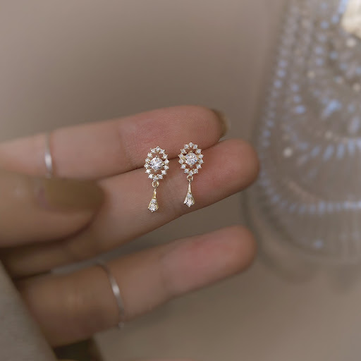 Title 3, Summer Retro Temperament Tassel Zircon Earrings...