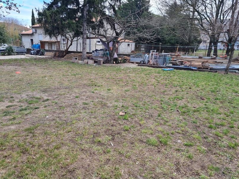 Vente terrain  940 m² à Pont-Saint-Esprit (30130), 76 000 €