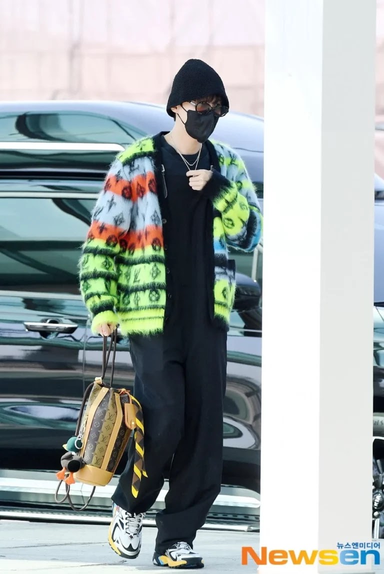 BTS J HOPE AIRPORT FASHION ❤️ ULTIMATE AIRPORT FASHION: Clothes, Outfits,  Brands, Style and Looks