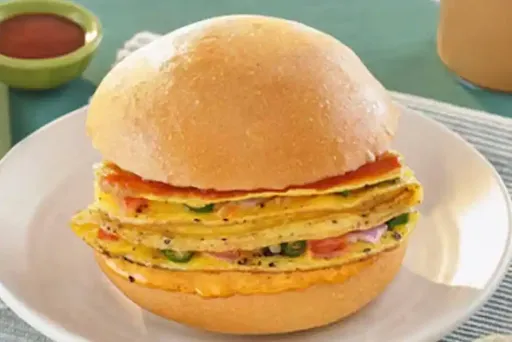 Bun Omelette With Cheese