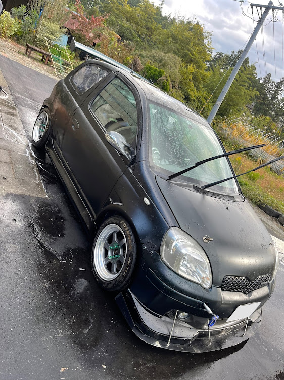 ヴィッツの秋サム・sugoサーキットに関するカスタム事例の投稿画像1枚目