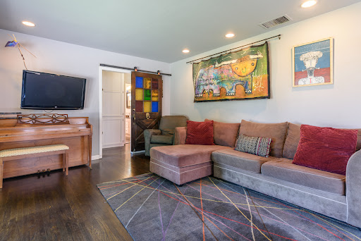 Living room with piano and sectional sofa - Prestige house for rent in Lake Balboa, 3 bedrooms