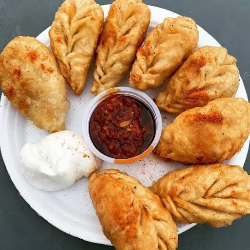 Paneer Fried Momos (8pcs)