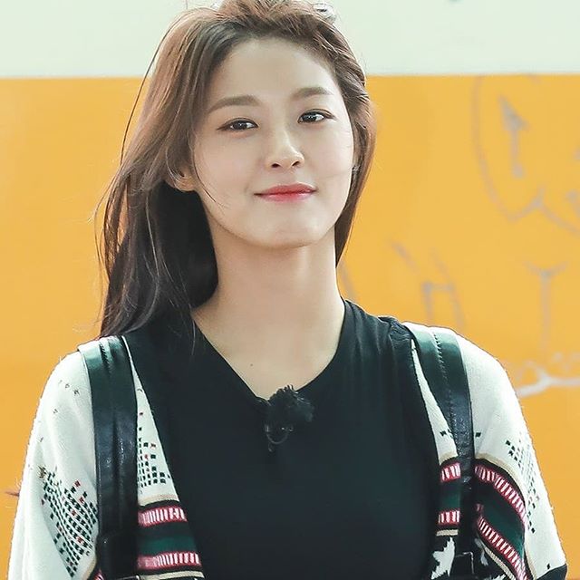 AOA's Seolhyun Reveals What Dating Was Like As A Rookie Idol - Koreaboo