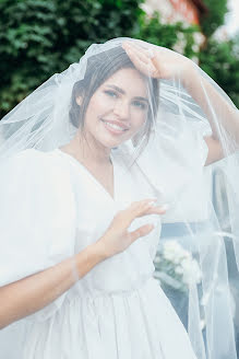 Wedding photographer Vitaliy Ushakov (ushakovitalii). Photo of 28 April 2022